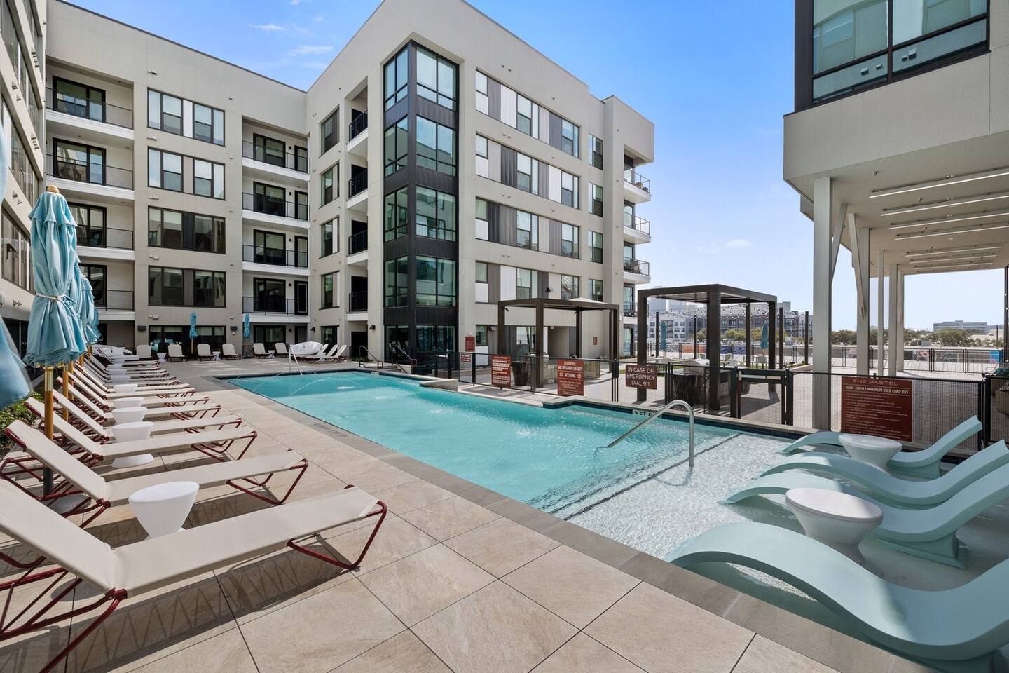 , an Airbnb-friendly apartment in Houston, TX