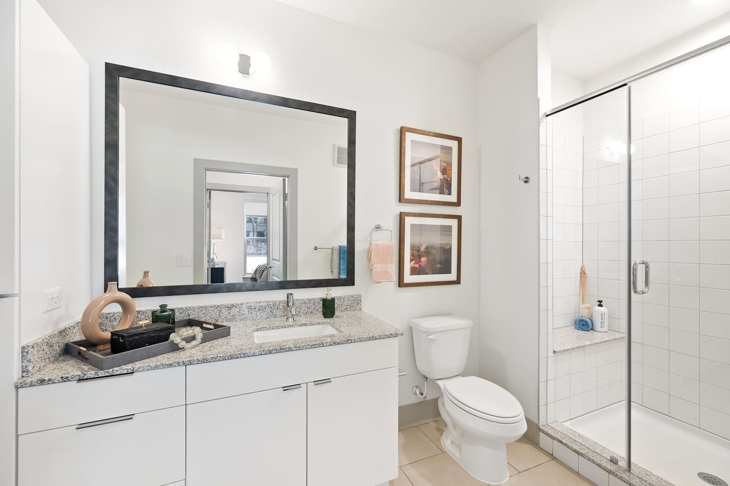 , an Airbnb-friendly apartment in Houston, TX
