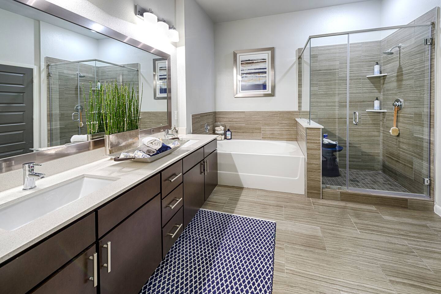 , an Airbnb-friendly apartment in Houston, TX