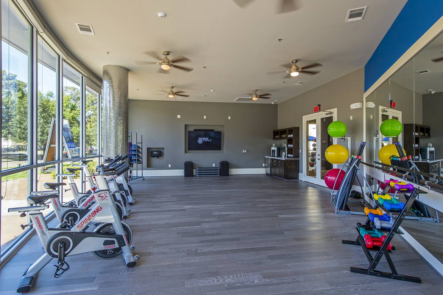 , an Airbnb-friendly apartment in Houston, TX