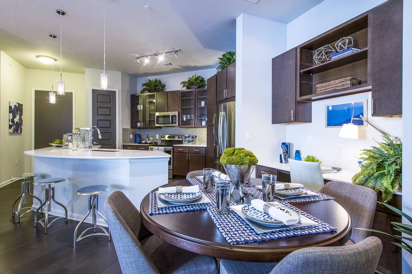 , an Airbnb-friendly apartment in Houston, TX