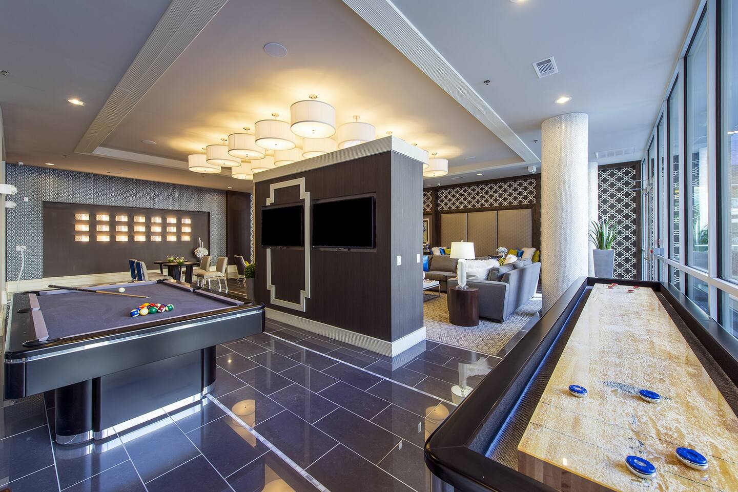 , an Airbnb-friendly apartment in Houston, TX