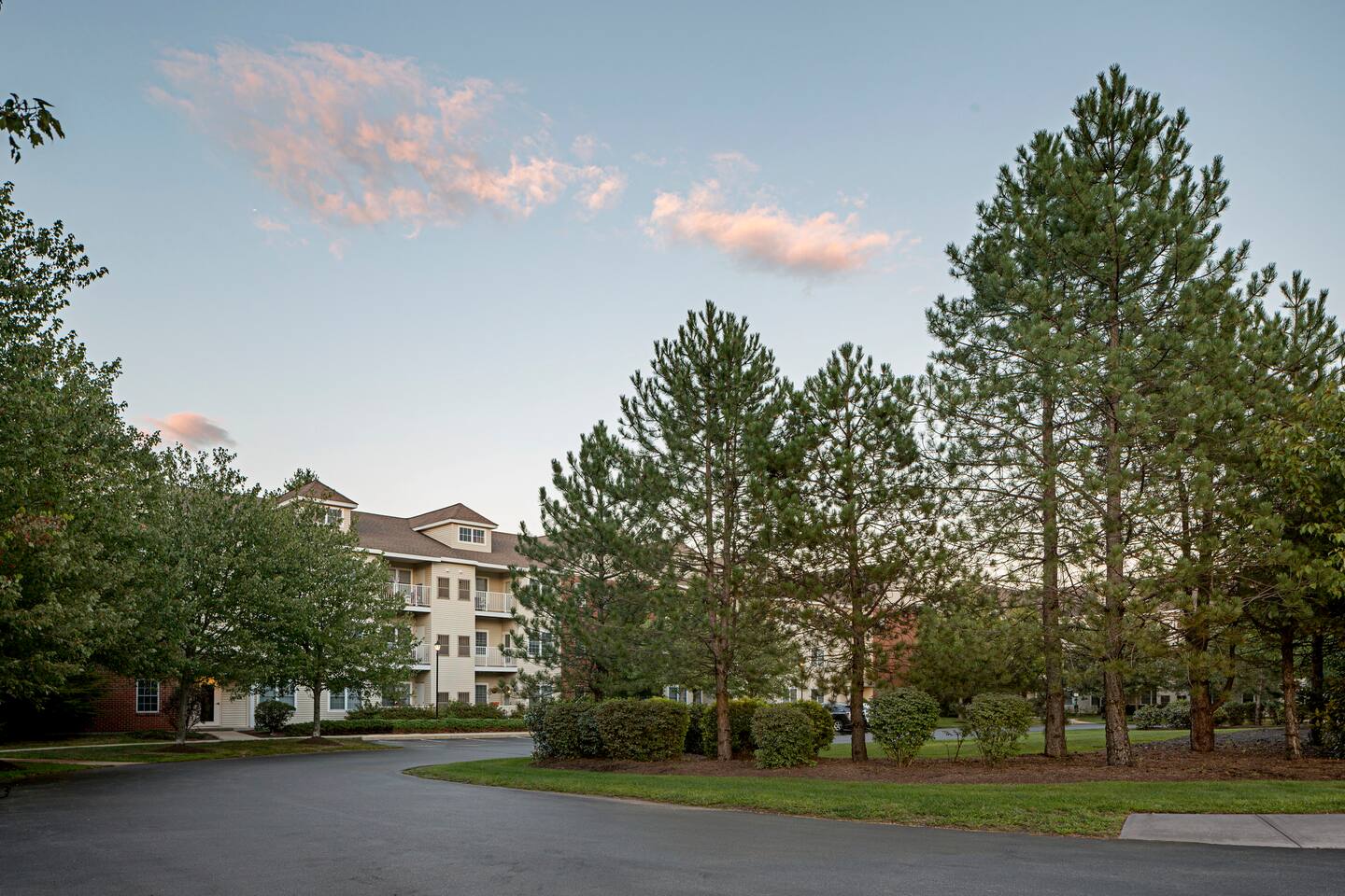 , an Airbnb-friendly apartment in Tewksbury, MA