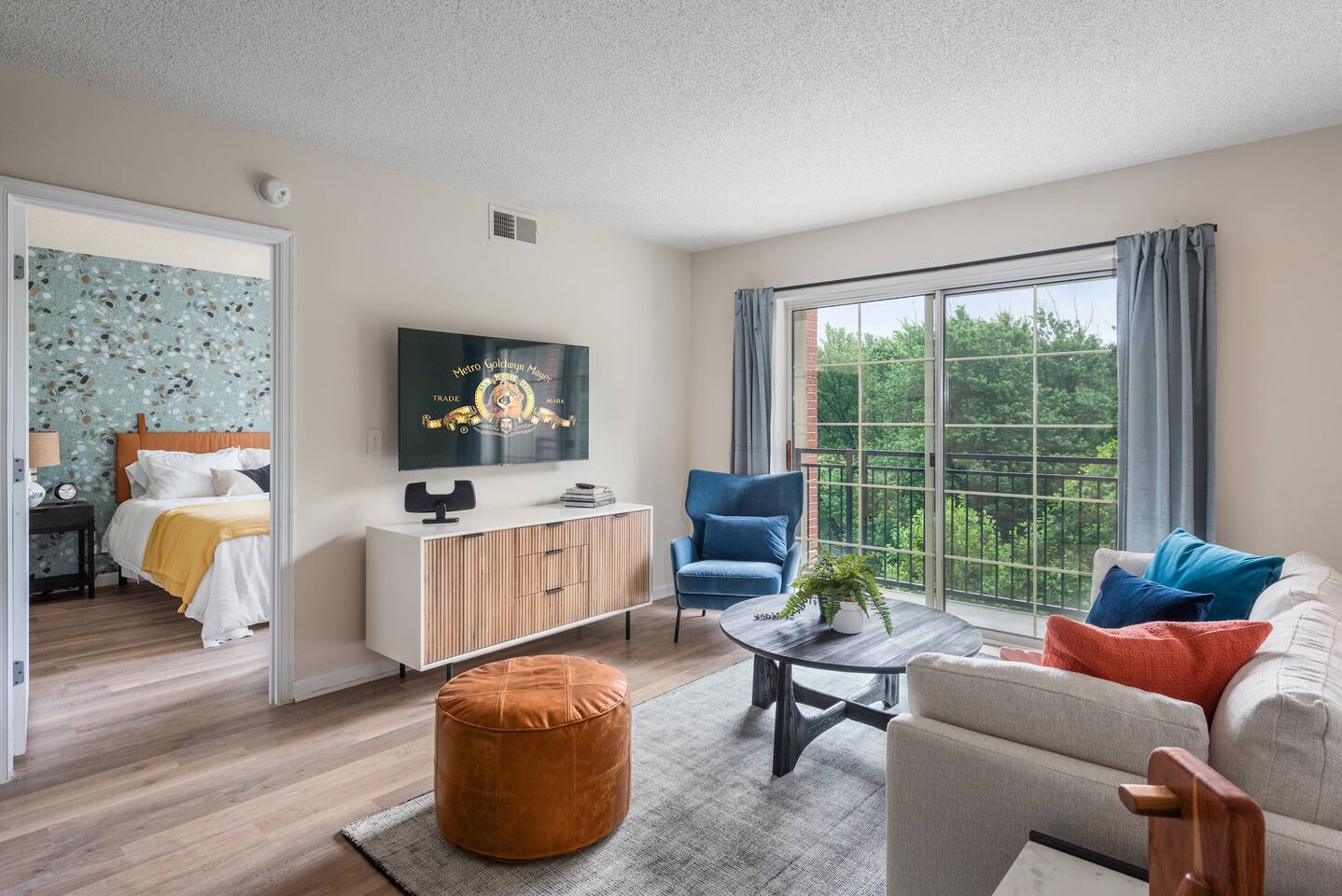 , an Airbnb-friendly apartment in North Bethesda, MD