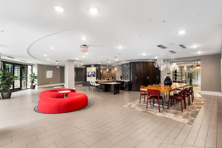 RGVtYW5kUGljdHVyZToyMDI5NzM1Nzk3