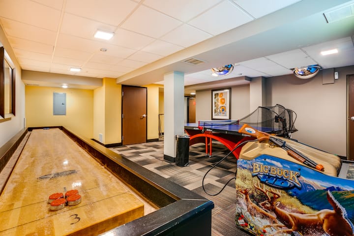 RGVtYW5kUGljdHVyZToyMDI5NzM1NzE2