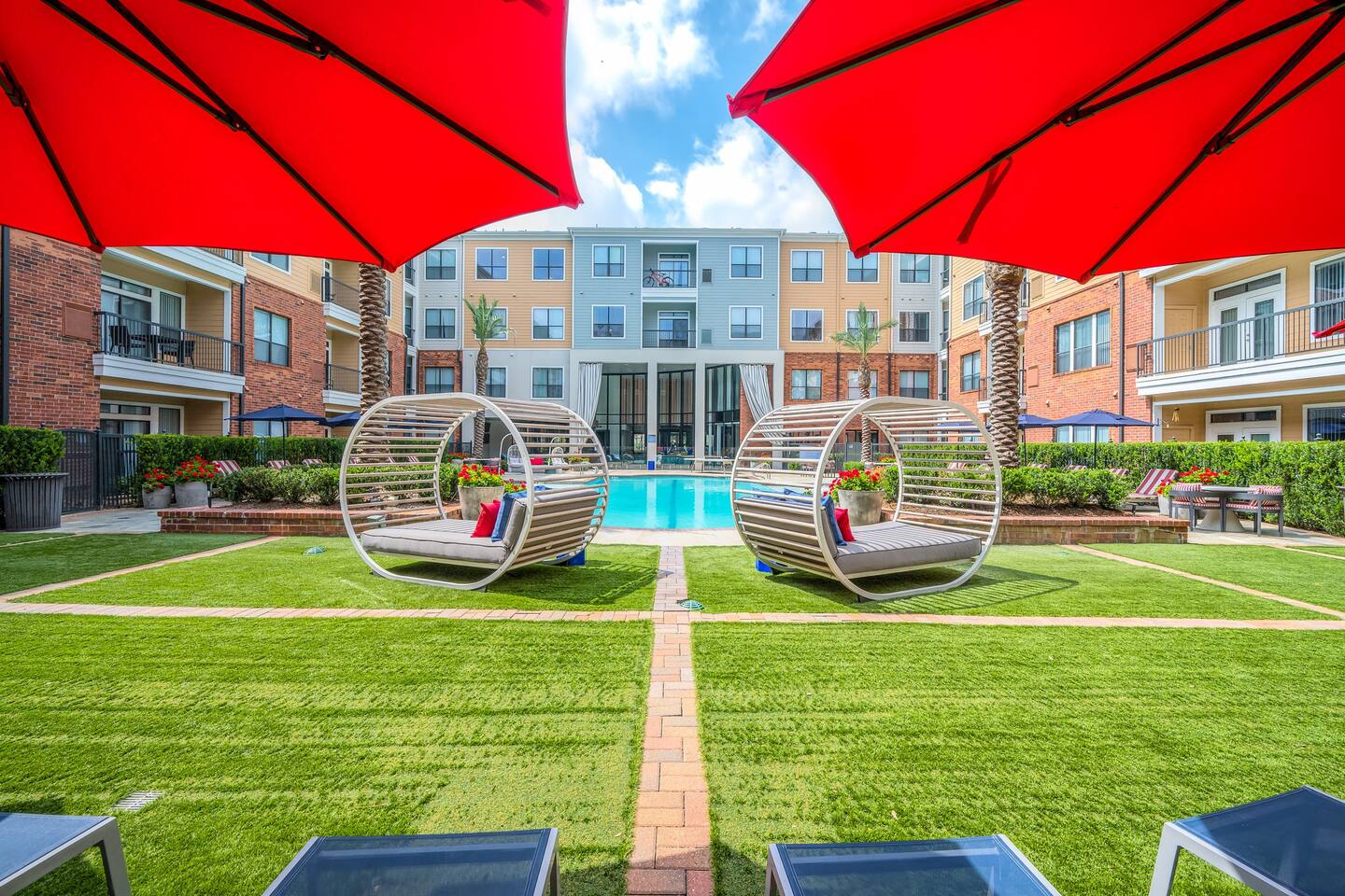 , an Airbnb-friendly apartment in Houston, TX