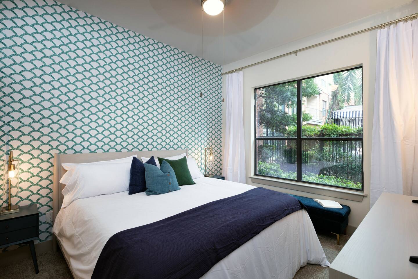 , an Airbnb-friendly apartment in Houston, TX