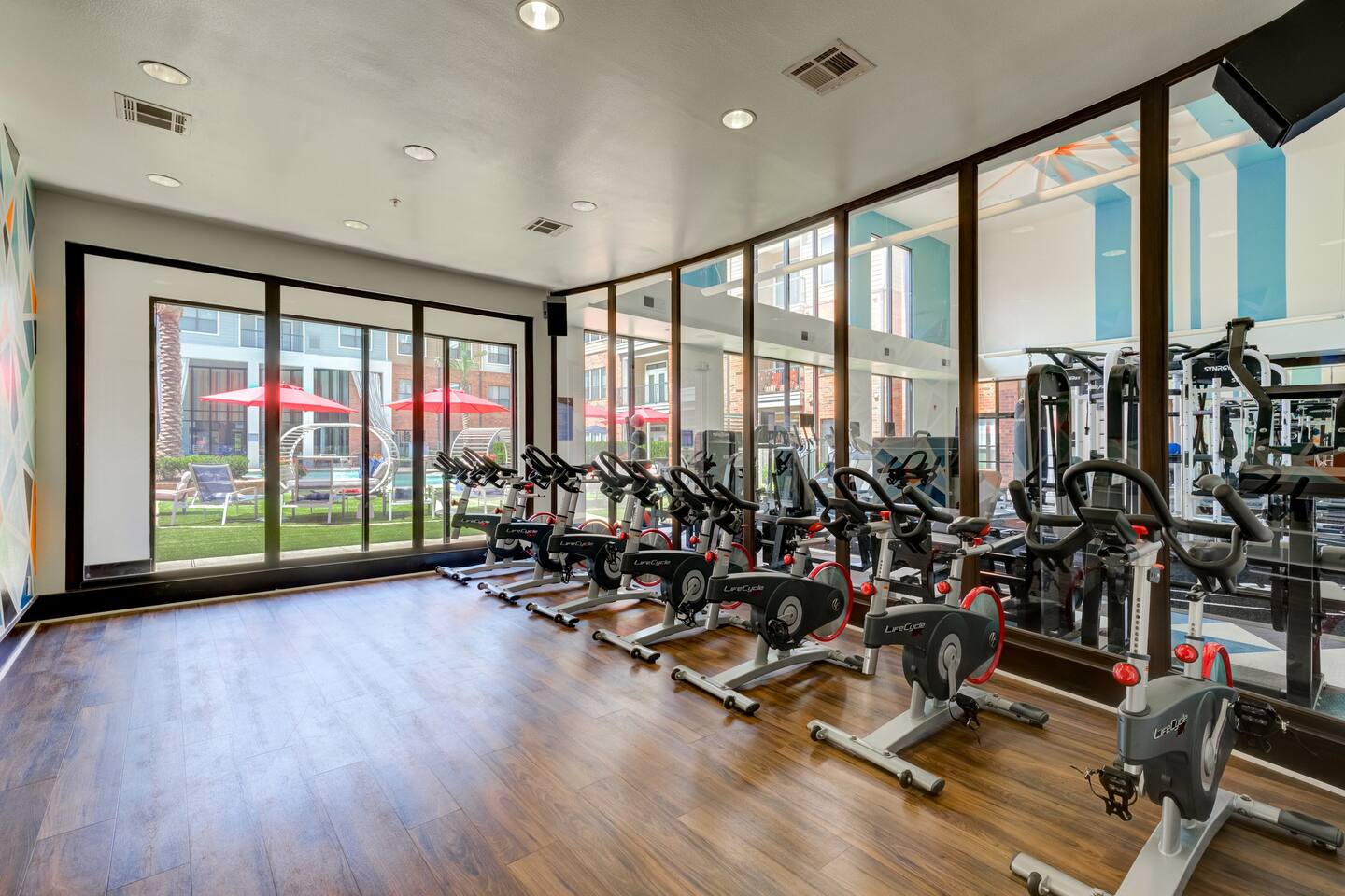 , an Airbnb-friendly apartment in Houston, TX