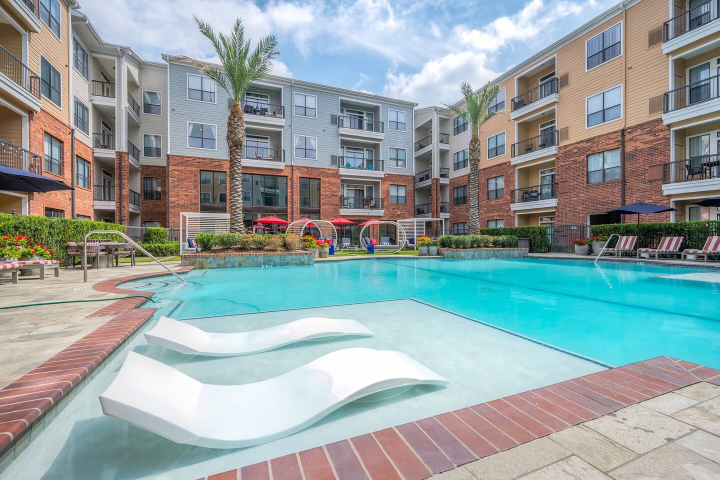 , an Airbnb-friendly apartment in Houston, TX