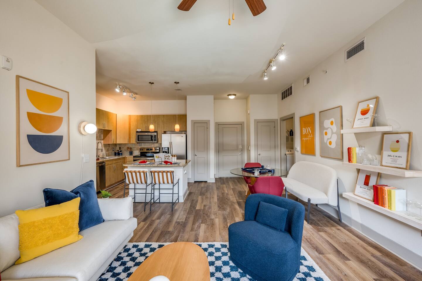, an Airbnb-friendly apartment in Houston, TX