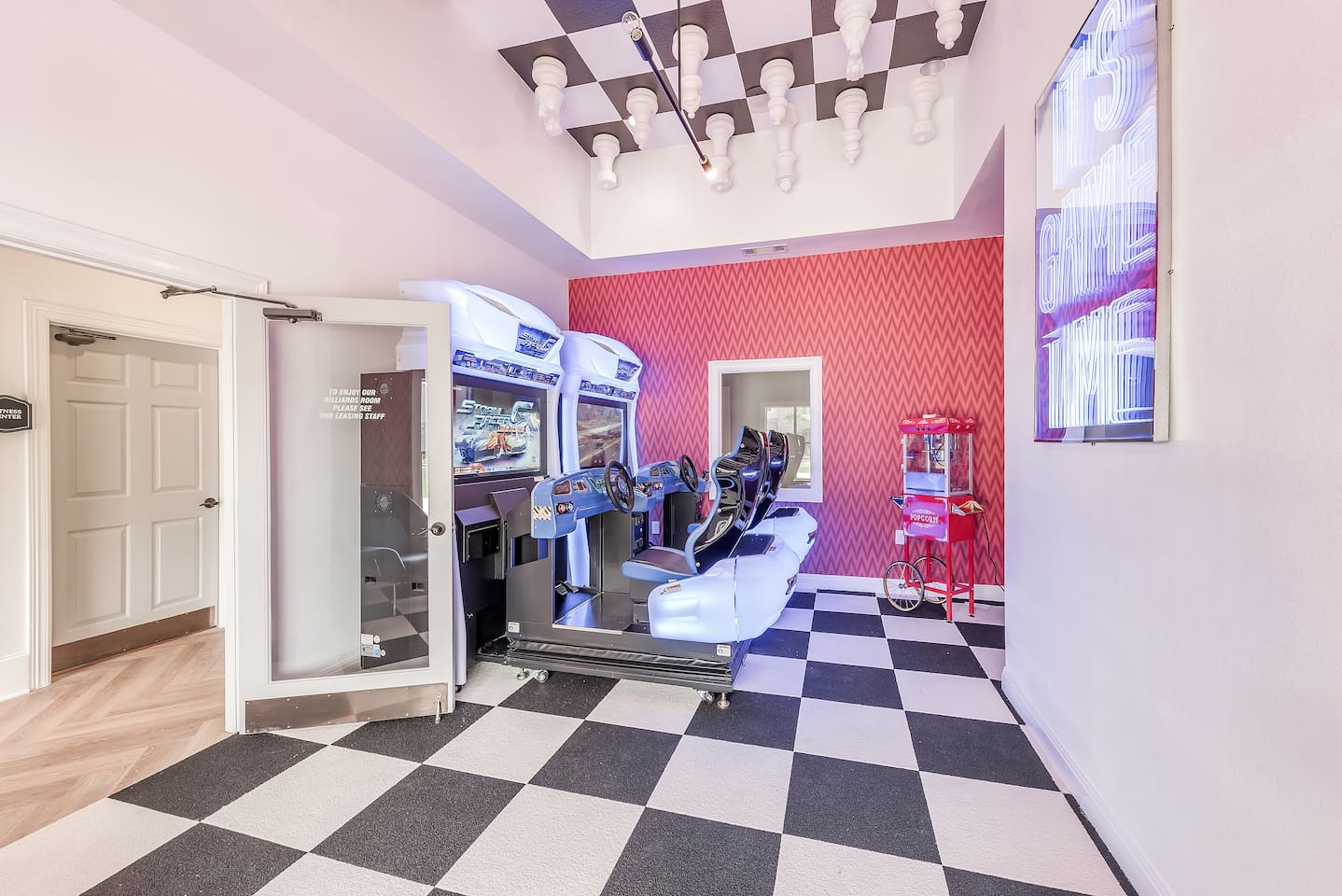 , an Airbnb-friendly apartment in Houston, TX