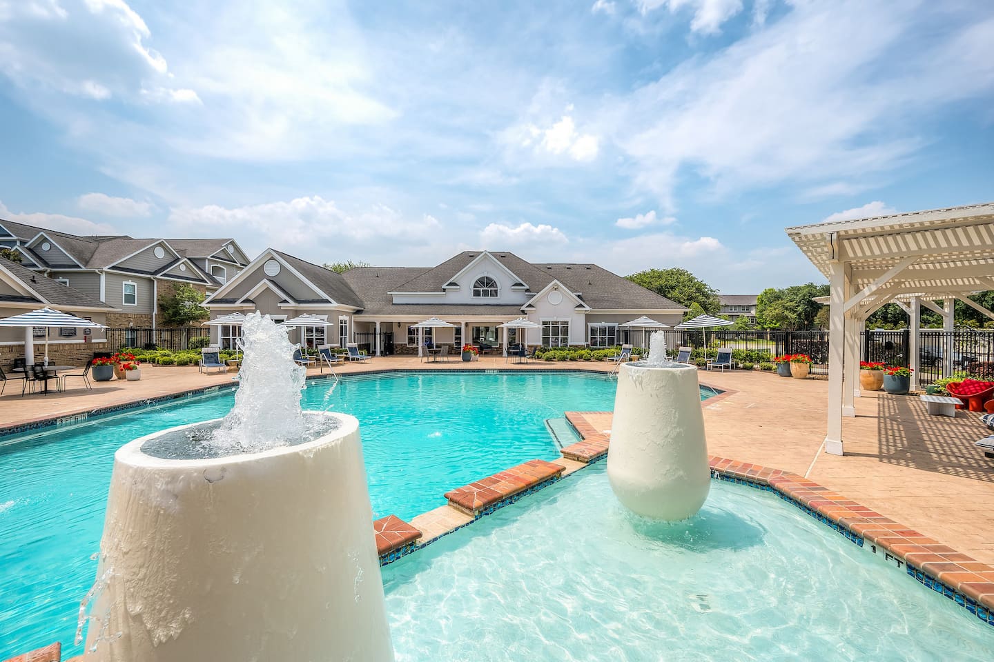 , an Airbnb-friendly apartment in Houston, TX
