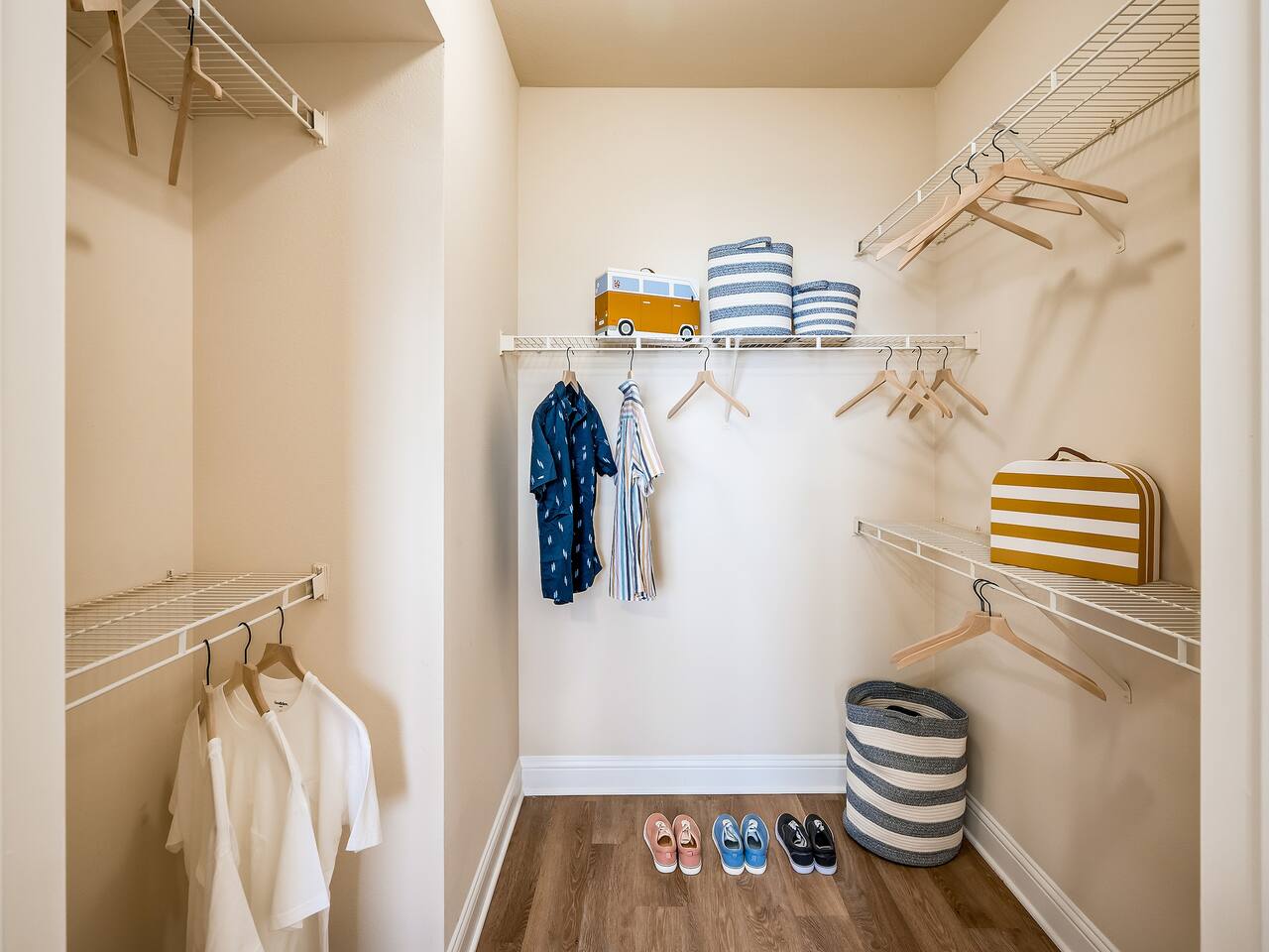 , an Airbnb-friendly apartment in Houston, TX