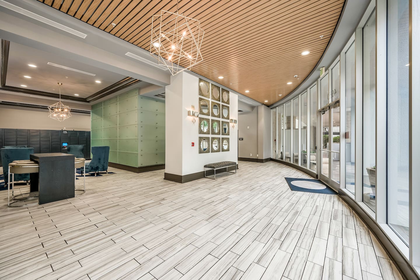 , an Airbnb-friendly apartment in Houston, TX