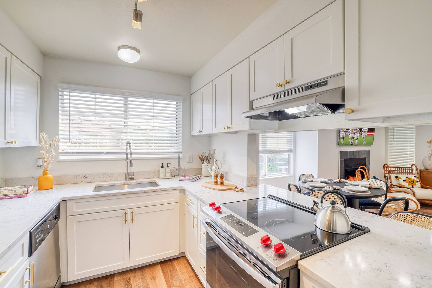 , an Airbnb-friendly apartment in Denver, CO