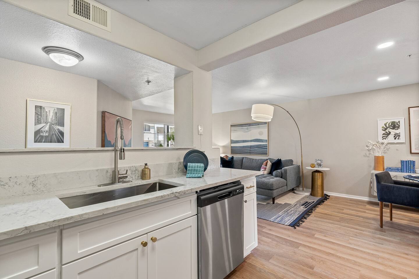 , an Airbnb-friendly apartment in Tempe, AZ