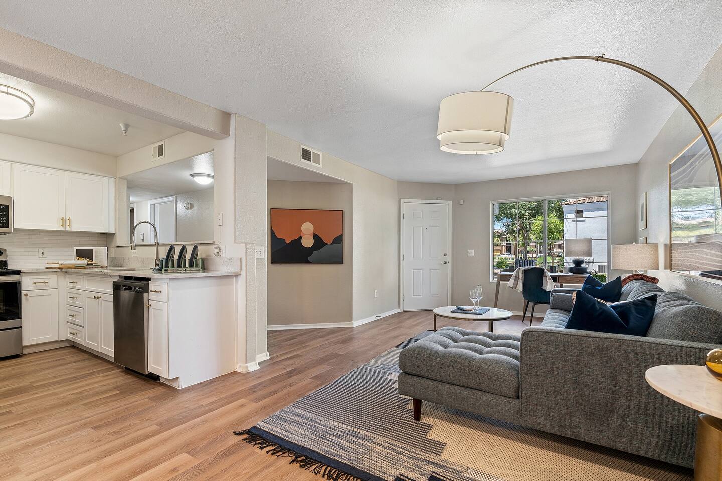 , an Airbnb-friendly apartment in Tempe, AZ