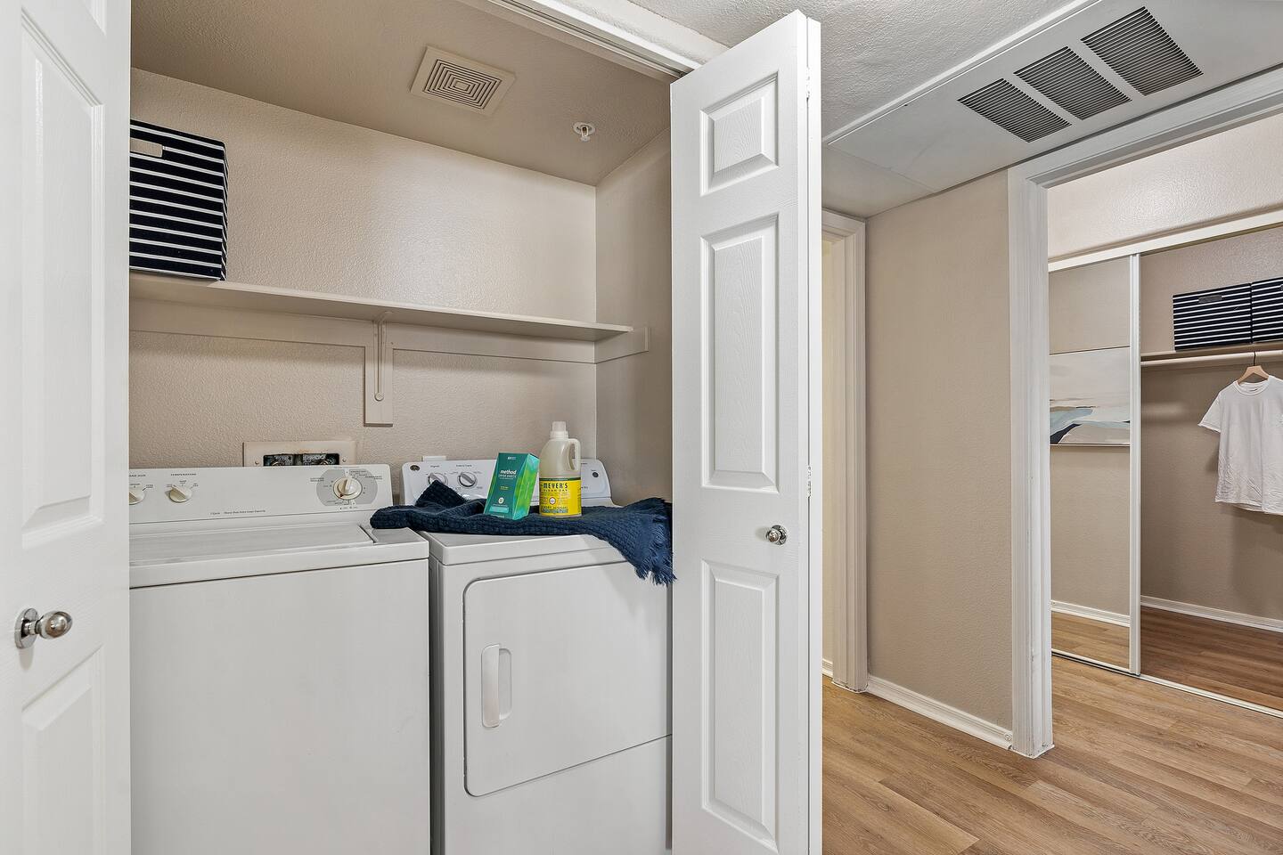 , an Airbnb-friendly apartment in Tempe, AZ