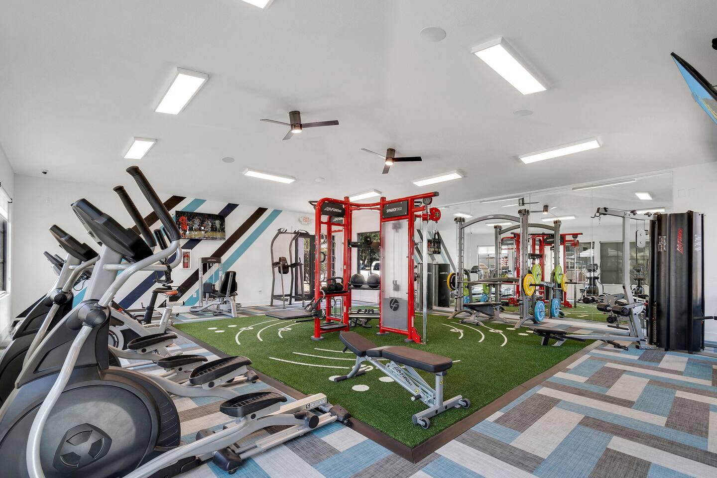 , an Airbnb-friendly apartment in Tempe, AZ