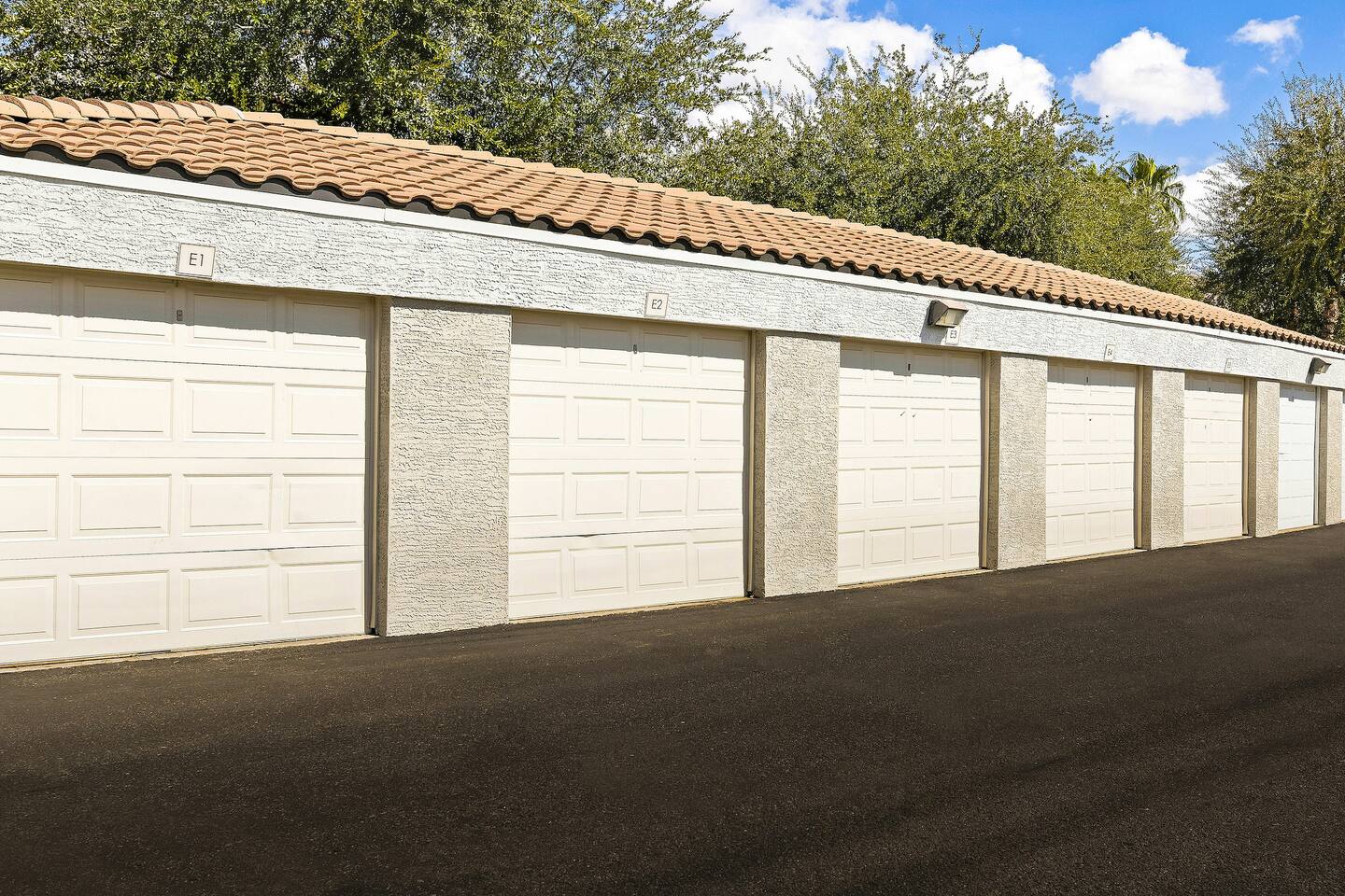 , an Airbnb-friendly apartment in Tempe, AZ