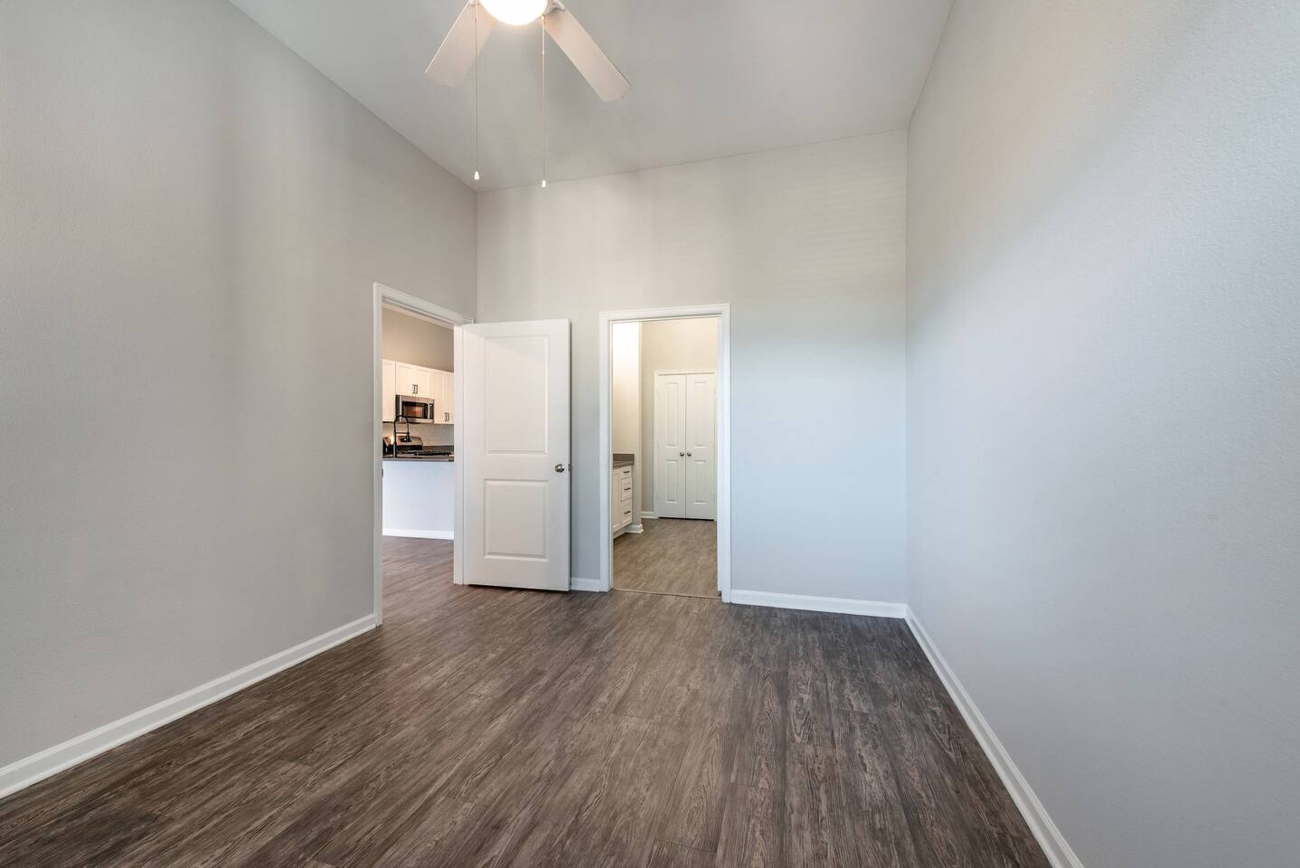 , an Airbnb-friendly apartment in Alexandria, VA