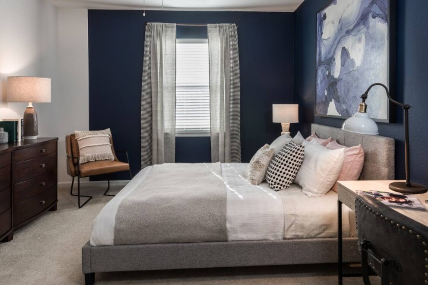 , an Airbnb-friendly apartment in Alexandria, VA