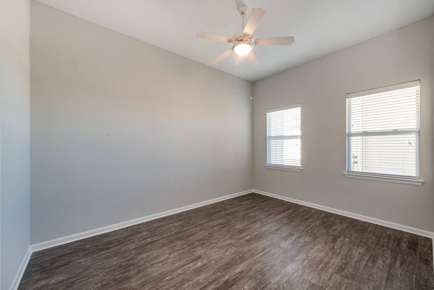 , an Airbnb-friendly apartment in Alexandria, VA