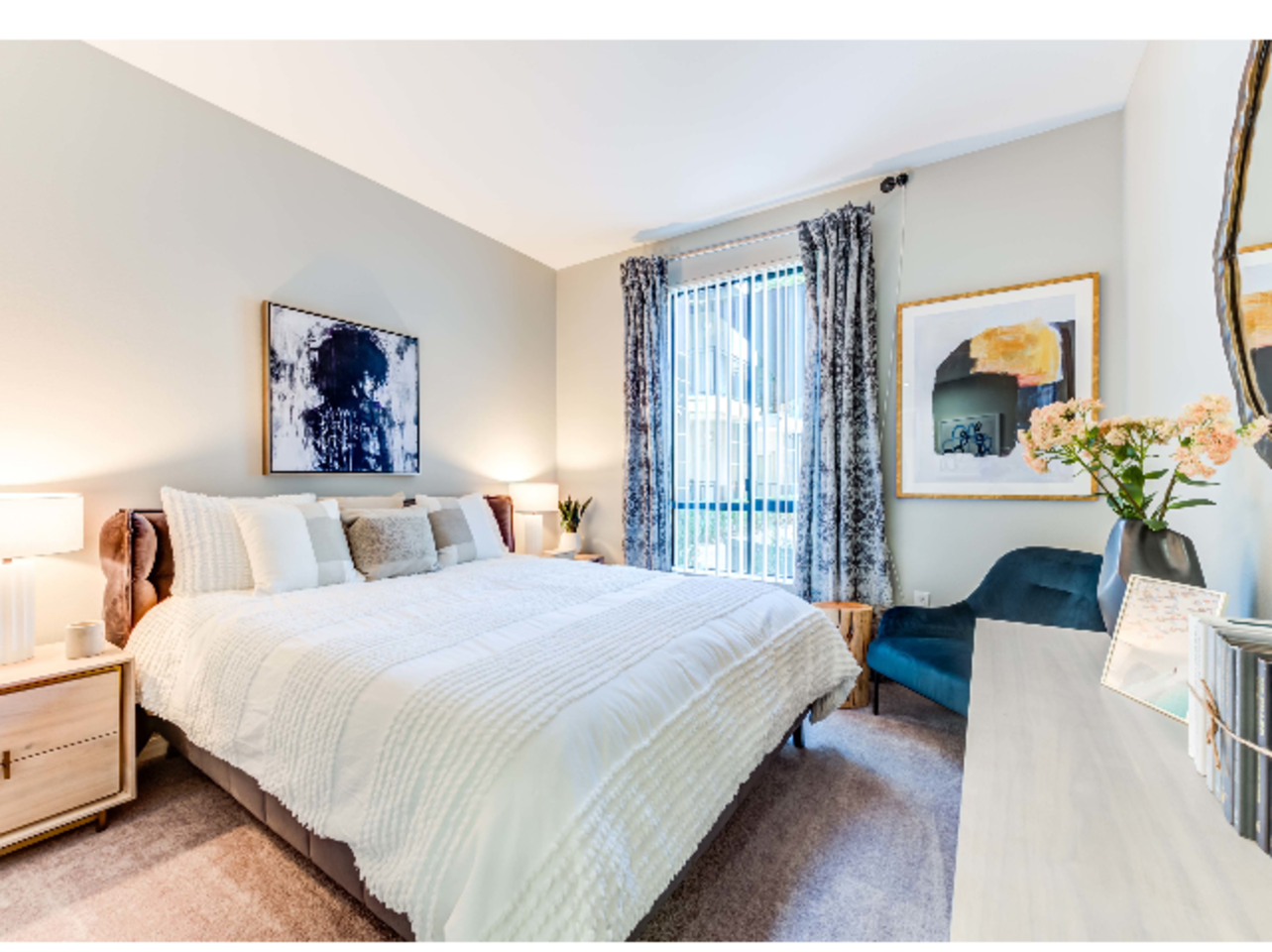 , an Airbnb-friendly apartment in North Hollywood, CA