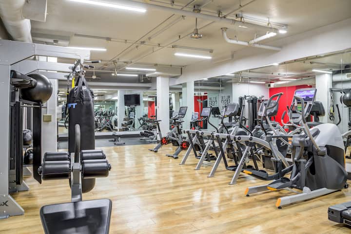 RGVtYW5kUGljdHVyZToxOTQzMTA0NDQ4