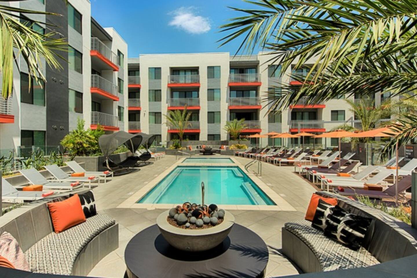 , an Airbnb-friendly apartment in Scottsdale, AZ