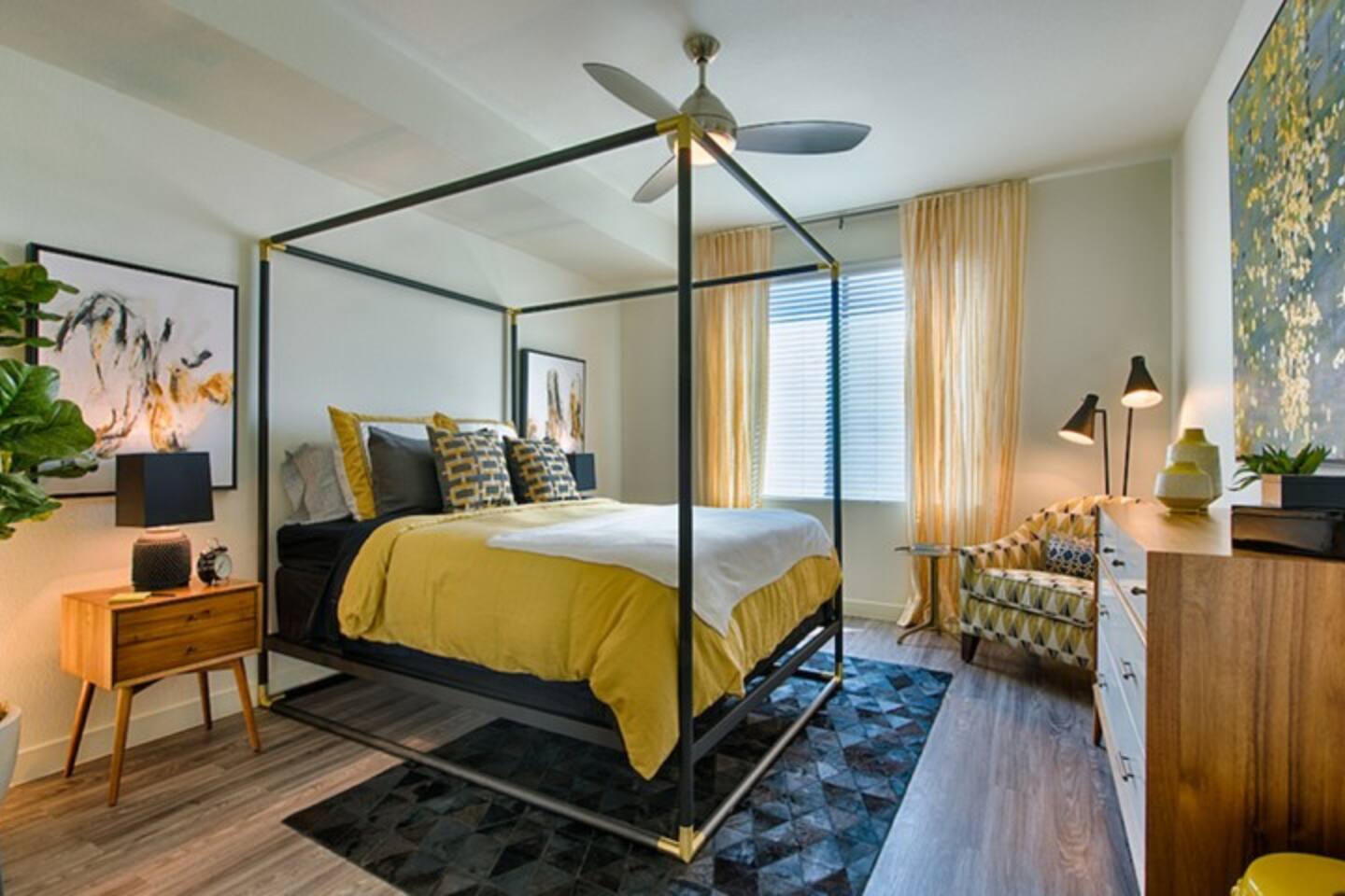 , an Airbnb-friendly apartment in Scottsdale, AZ
