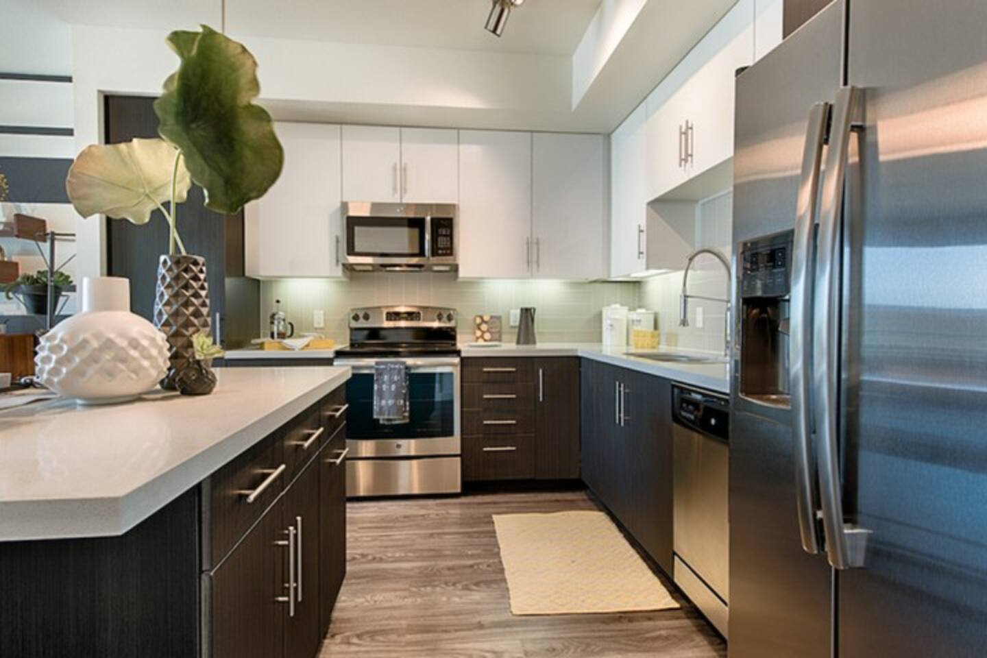 , an Airbnb-friendly apartment in Scottsdale, AZ