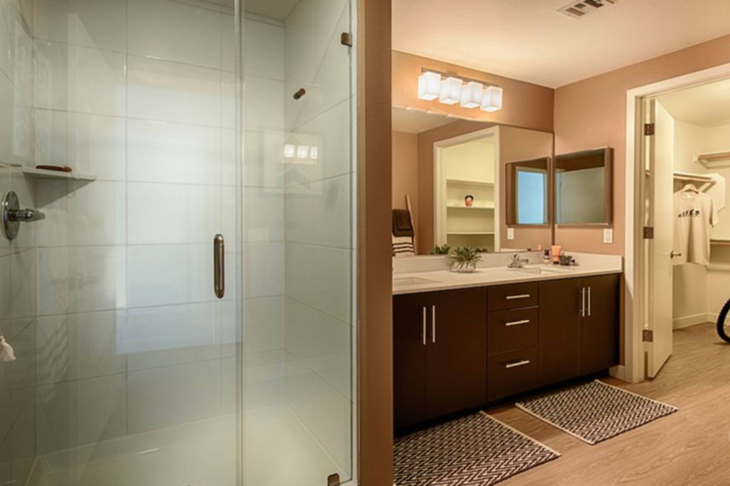 , an Airbnb-friendly apartment in Scottsdale, AZ