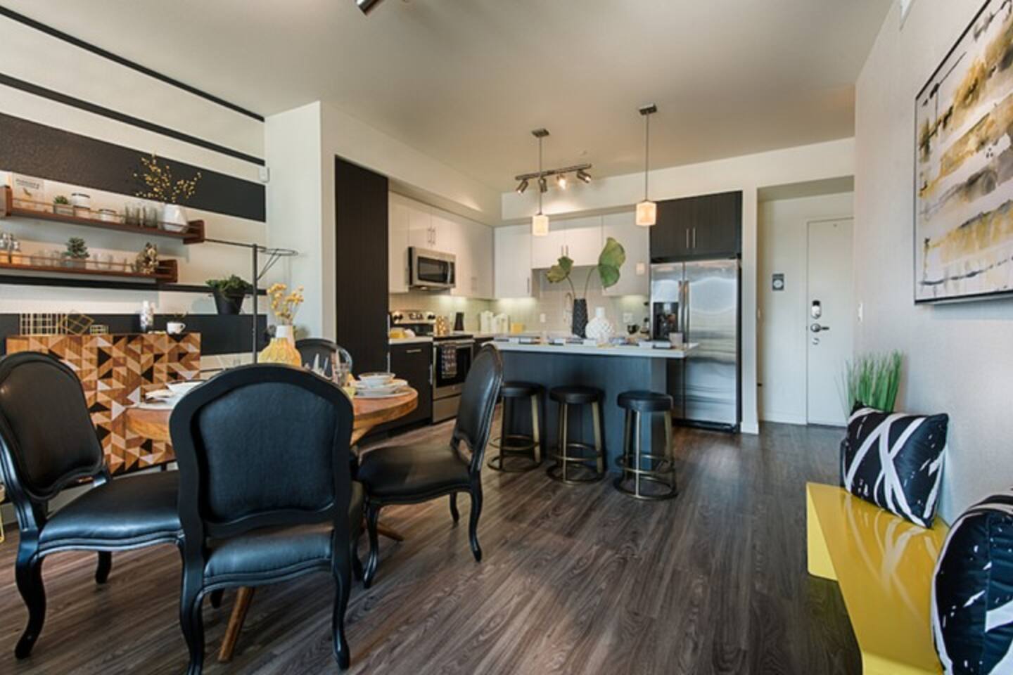 , an Airbnb-friendly apartment in Scottsdale, AZ