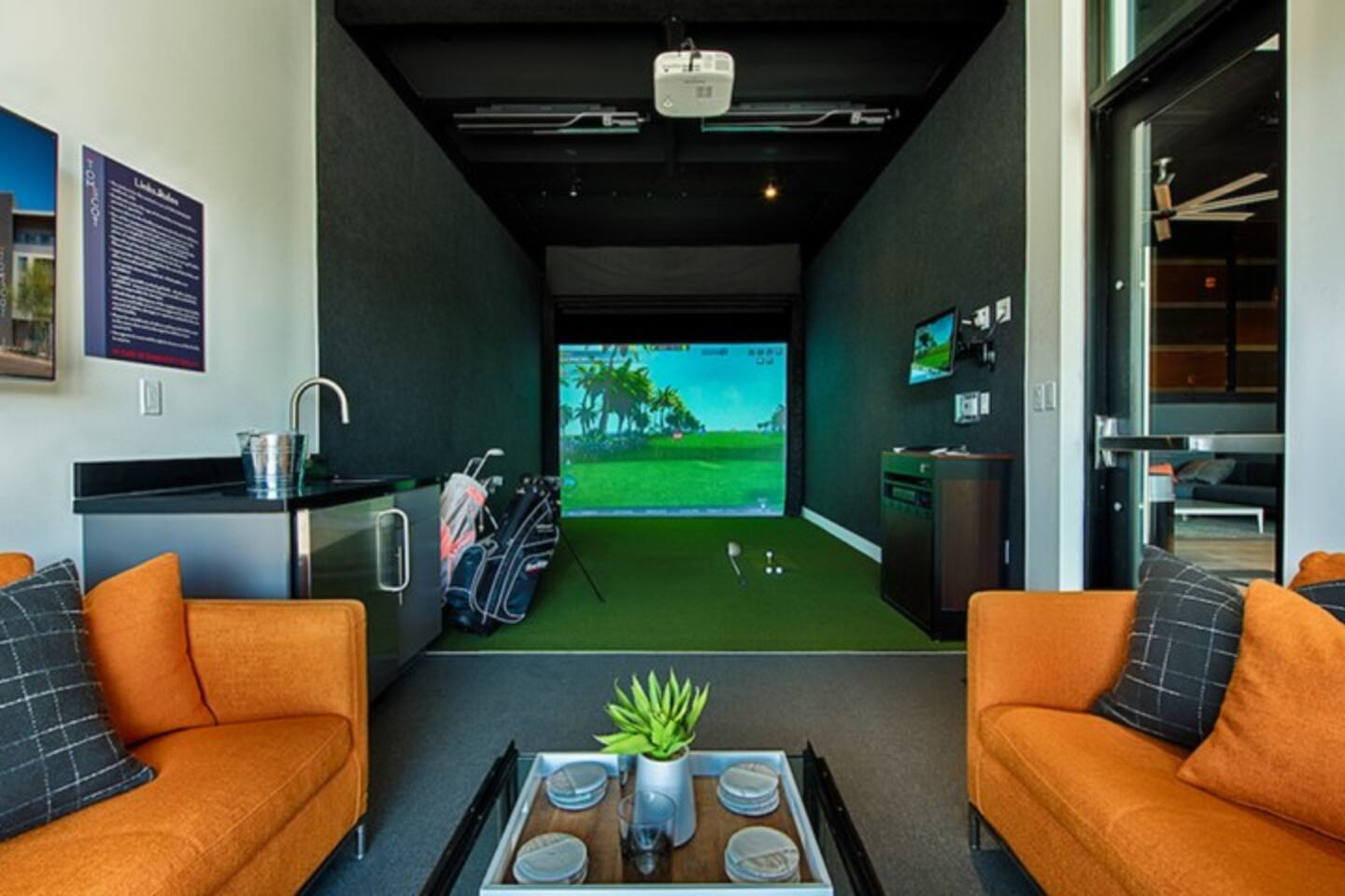 , an Airbnb-friendly apartment in Scottsdale, AZ