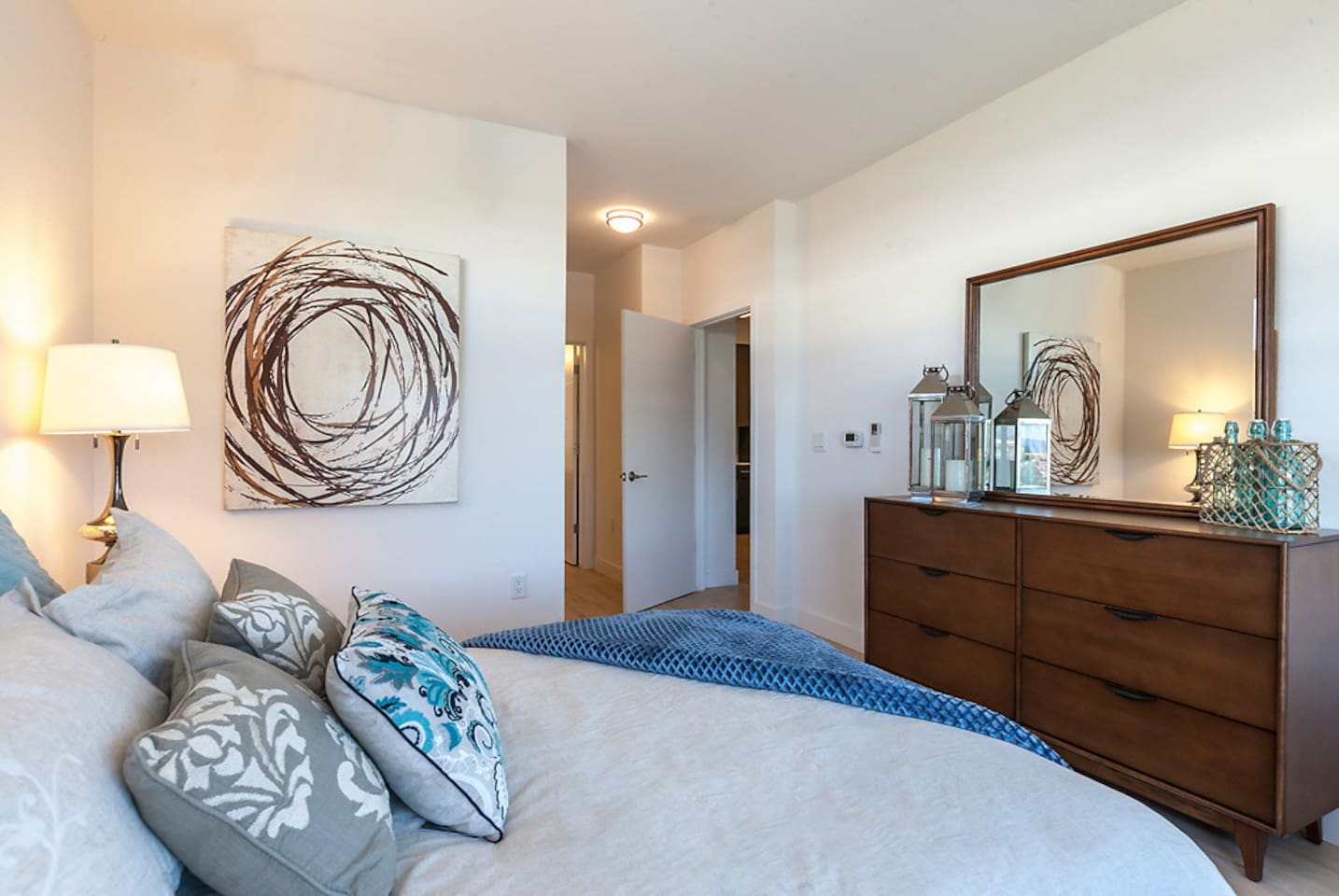 , an Airbnb-friendly apartment in Menlo Park, CA