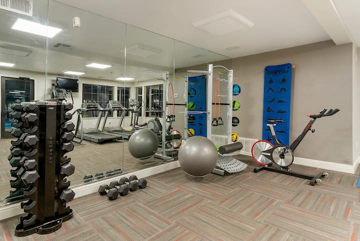 RGVtYW5kUGljdHVyZToxOTQzMTU0NDkx