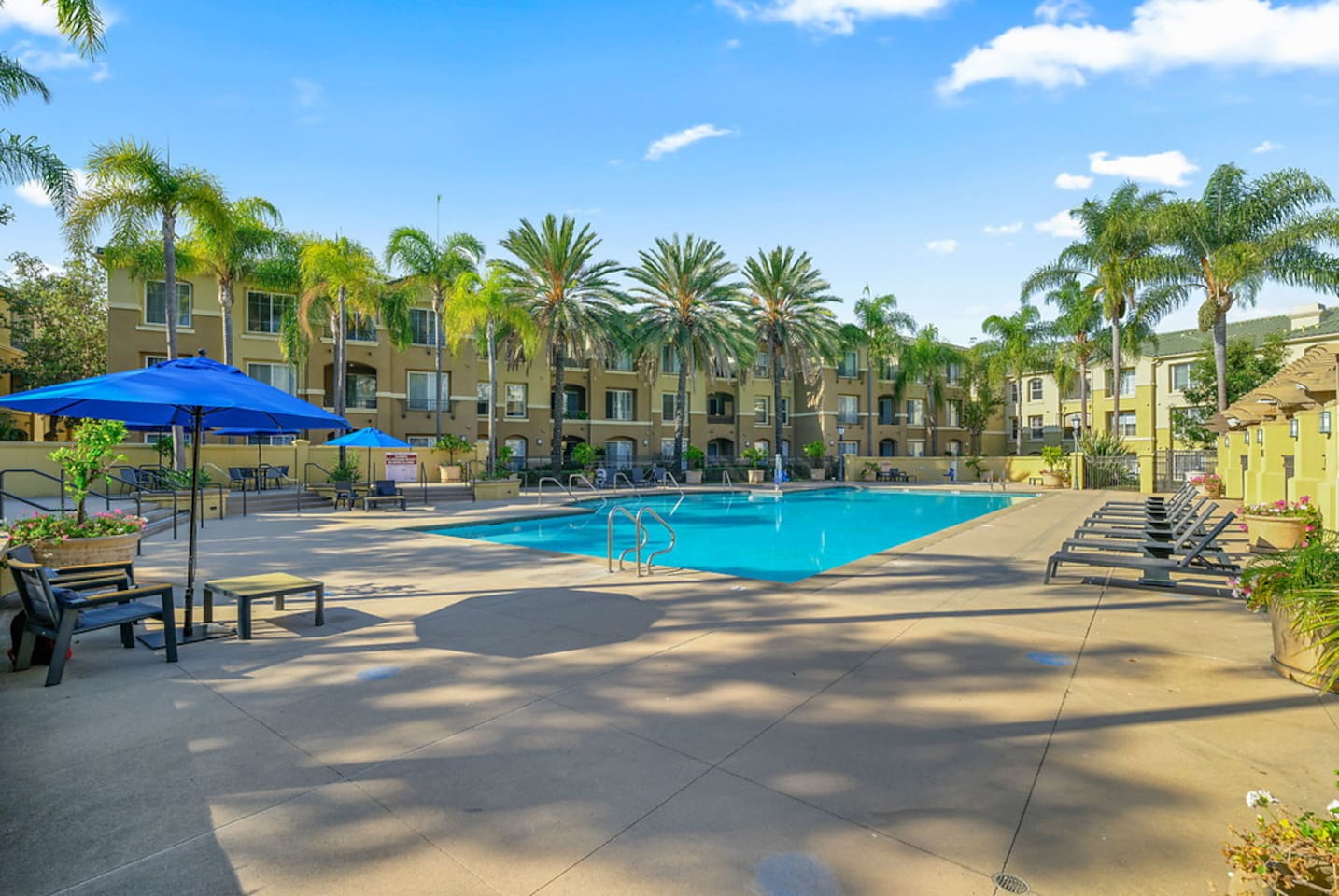, an Airbnb-friendly apartment in San Diego, CA