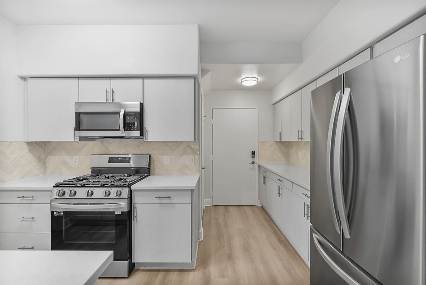, an Airbnb-friendly apartment in San Diego, CA