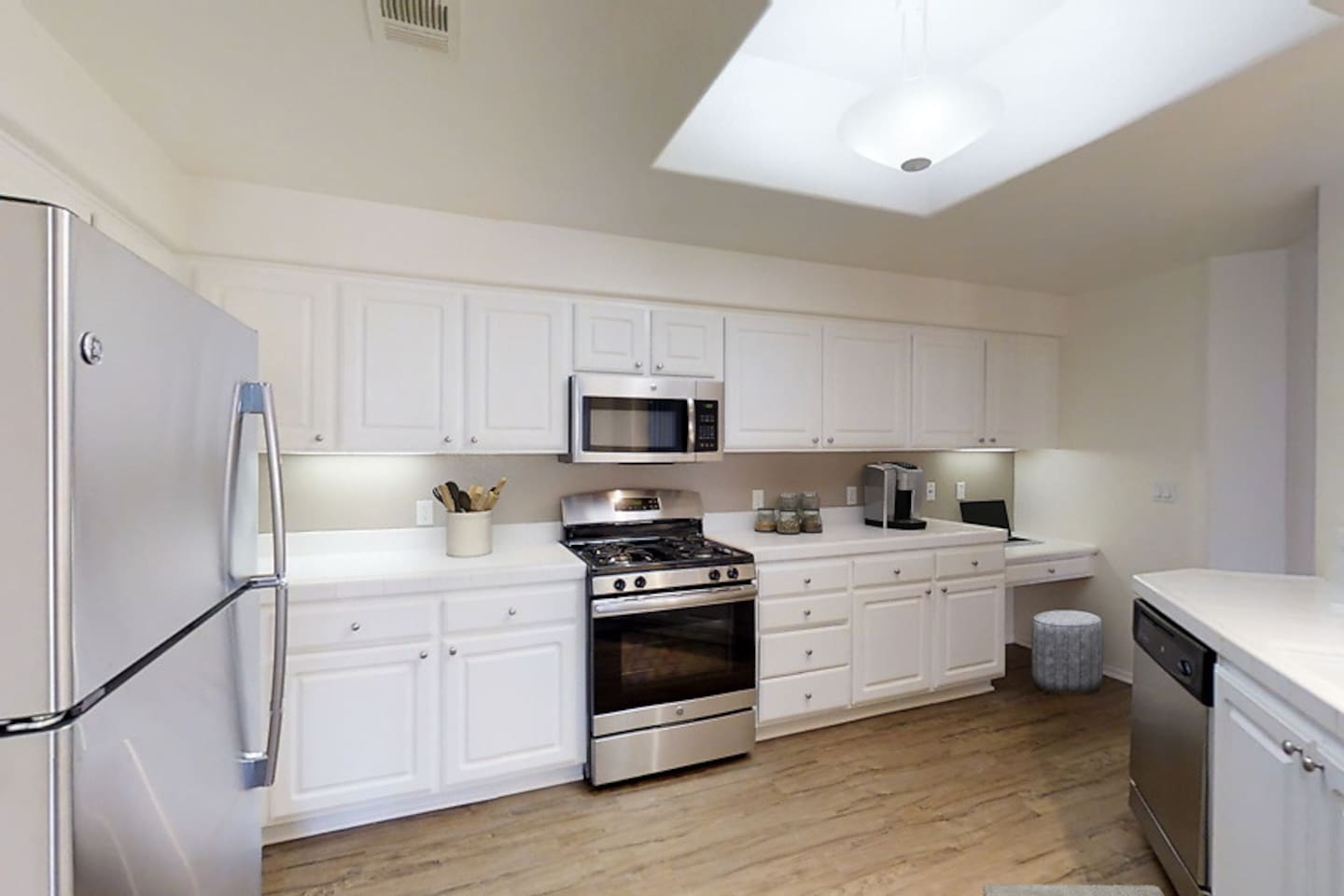 , an Airbnb-friendly apartment in San Diego, CA