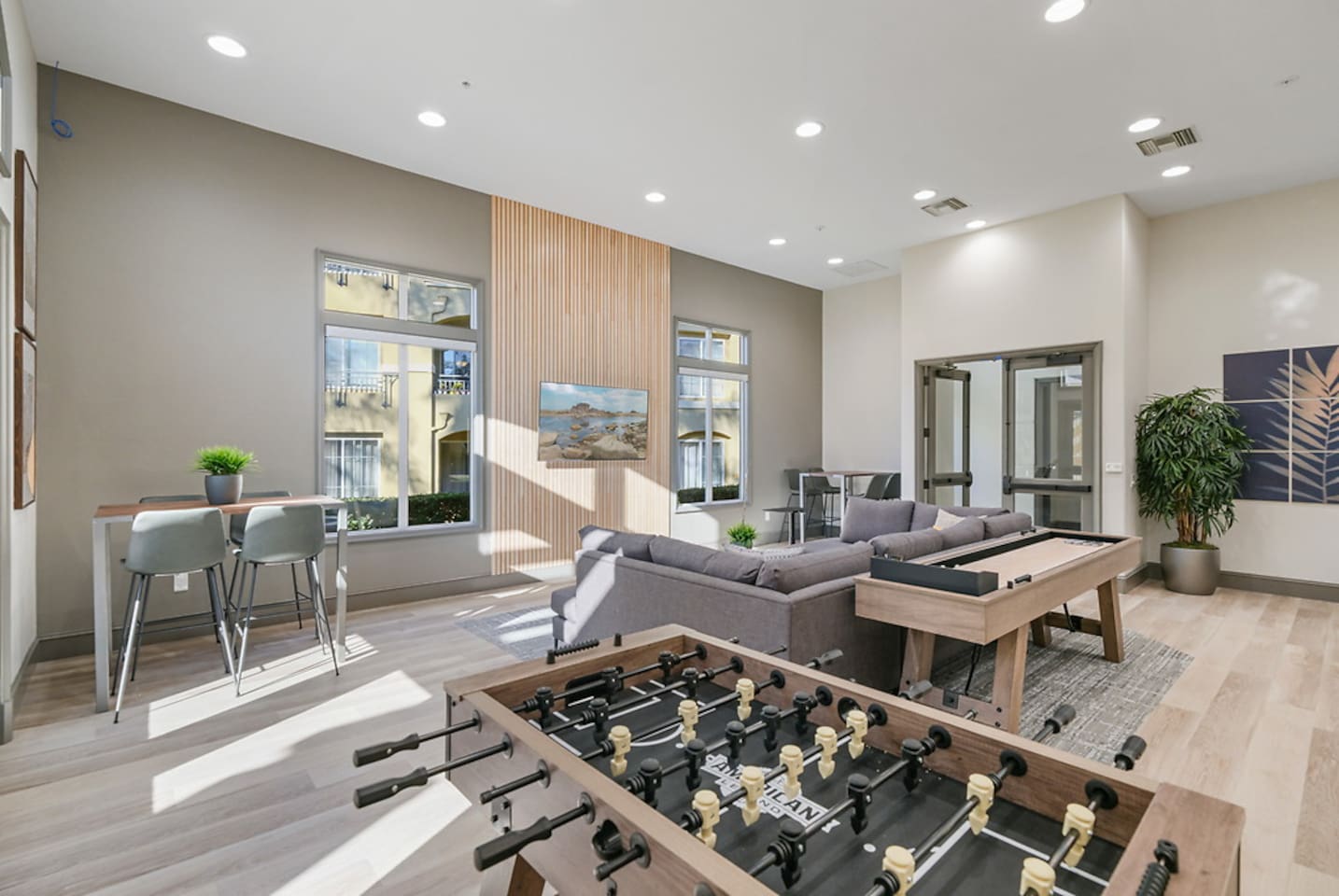 , an Airbnb-friendly apartment in San Diego, CA