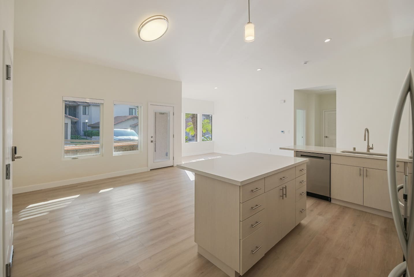 , an Airbnb-friendly apartment in San Diego, CA