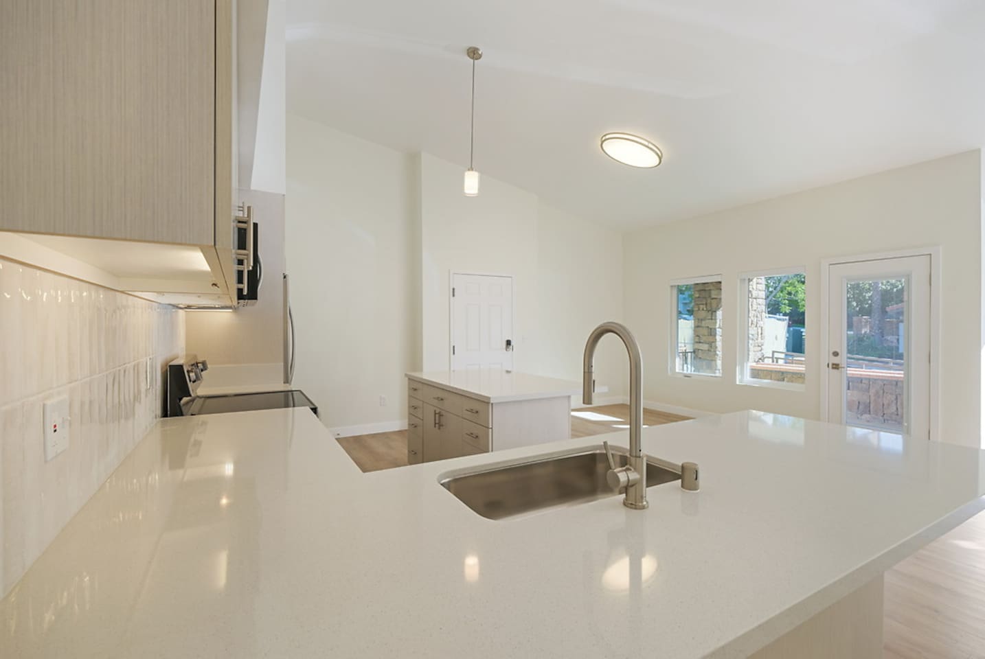 , an Airbnb-friendly apartment in San Diego, CA