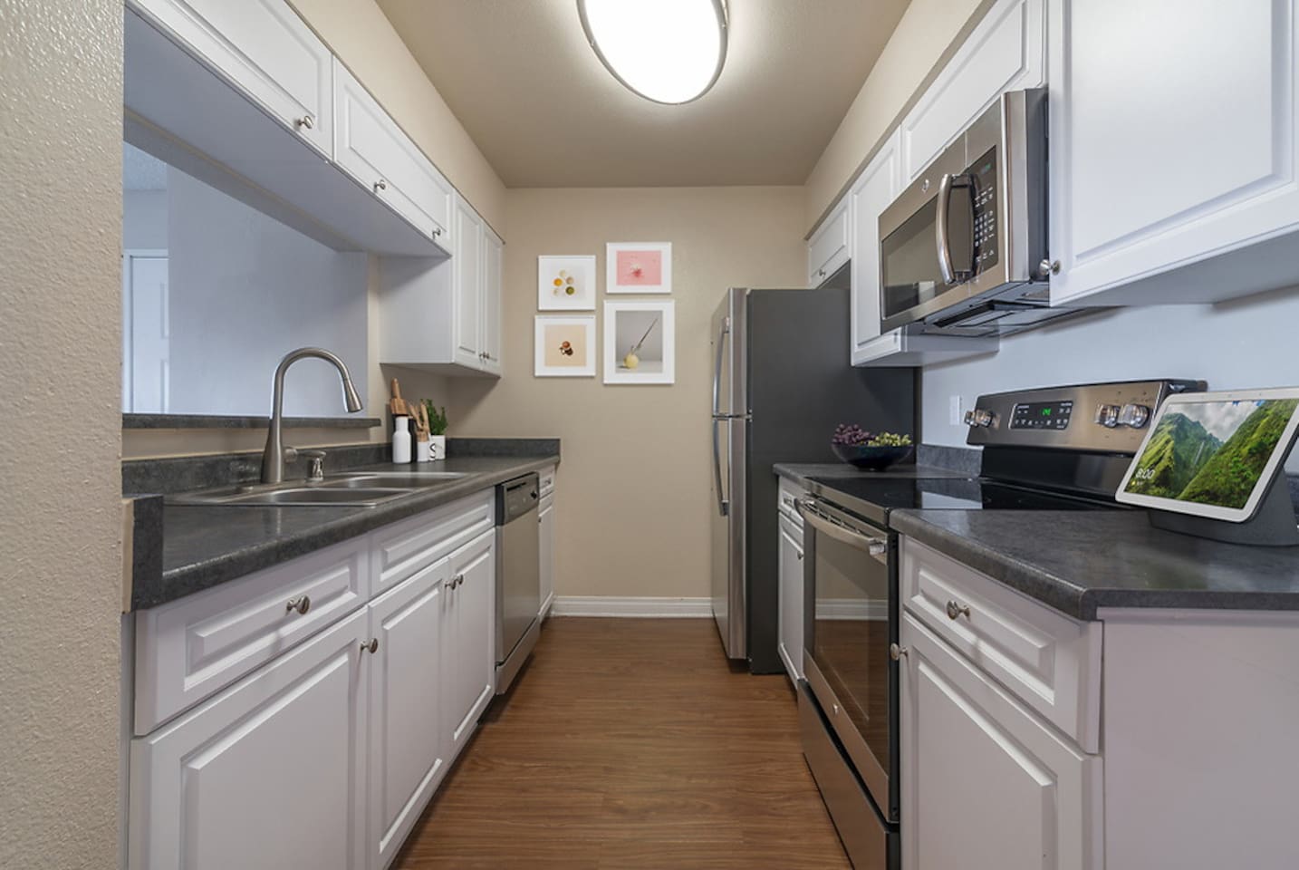 , an Airbnb-friendly apartment in San Diego, CA
