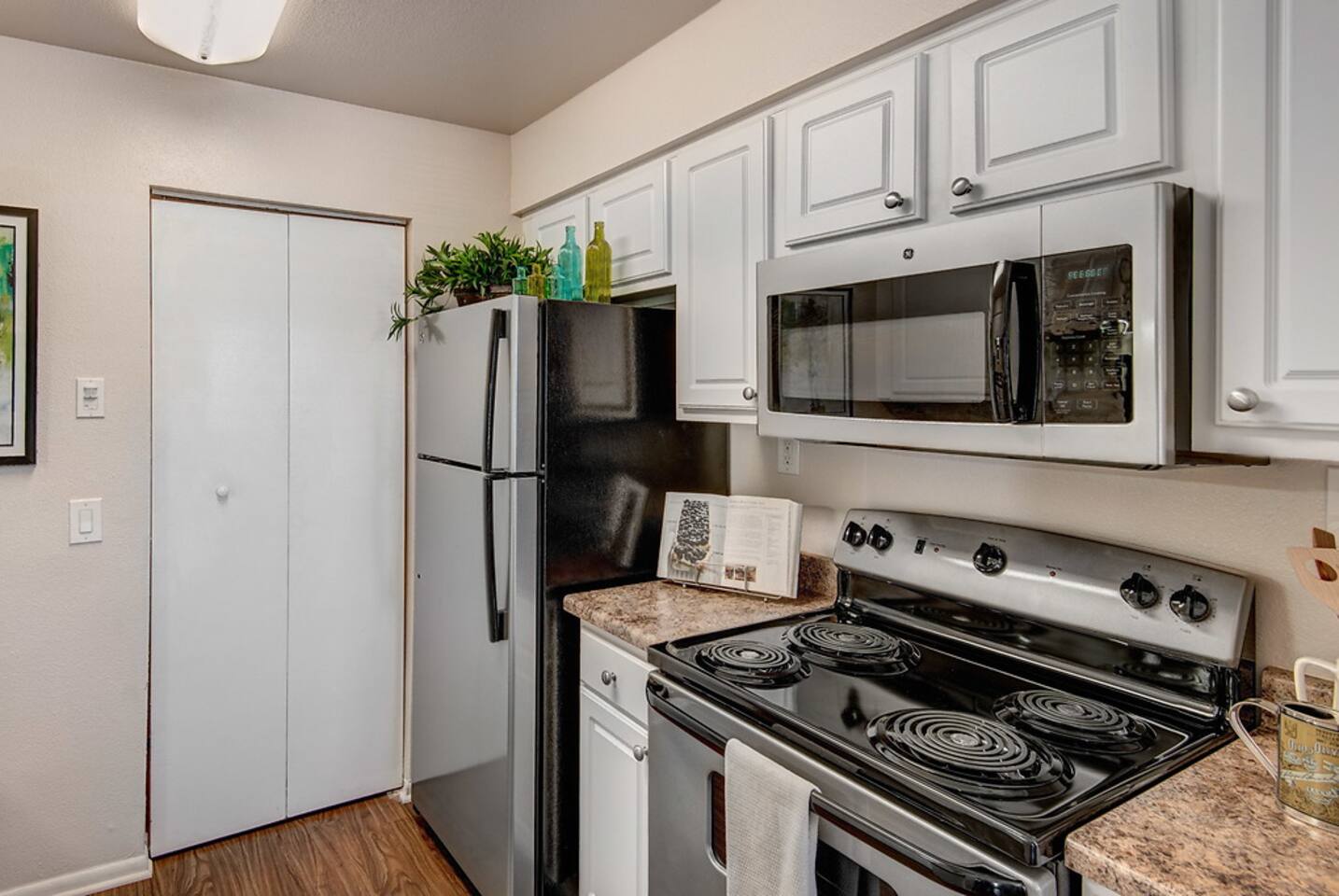 , an Airbnb-friendly apartment in San Diego, CA