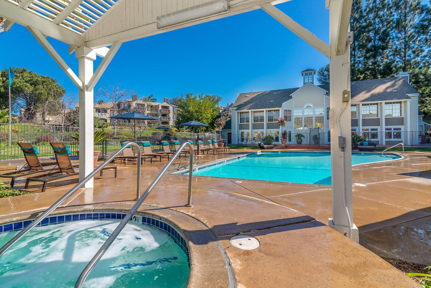 , an Airbnb-friendly apartment in San Diego, CA