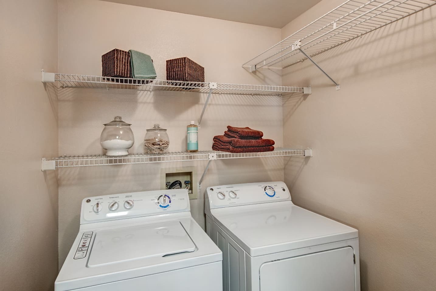 , an Airbnb-friendly apartment in San Diego, CA