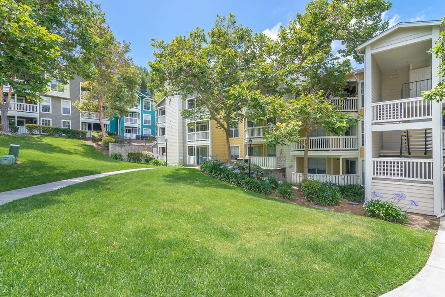 , an Airbnb-friendly apartment in San Diego, CA