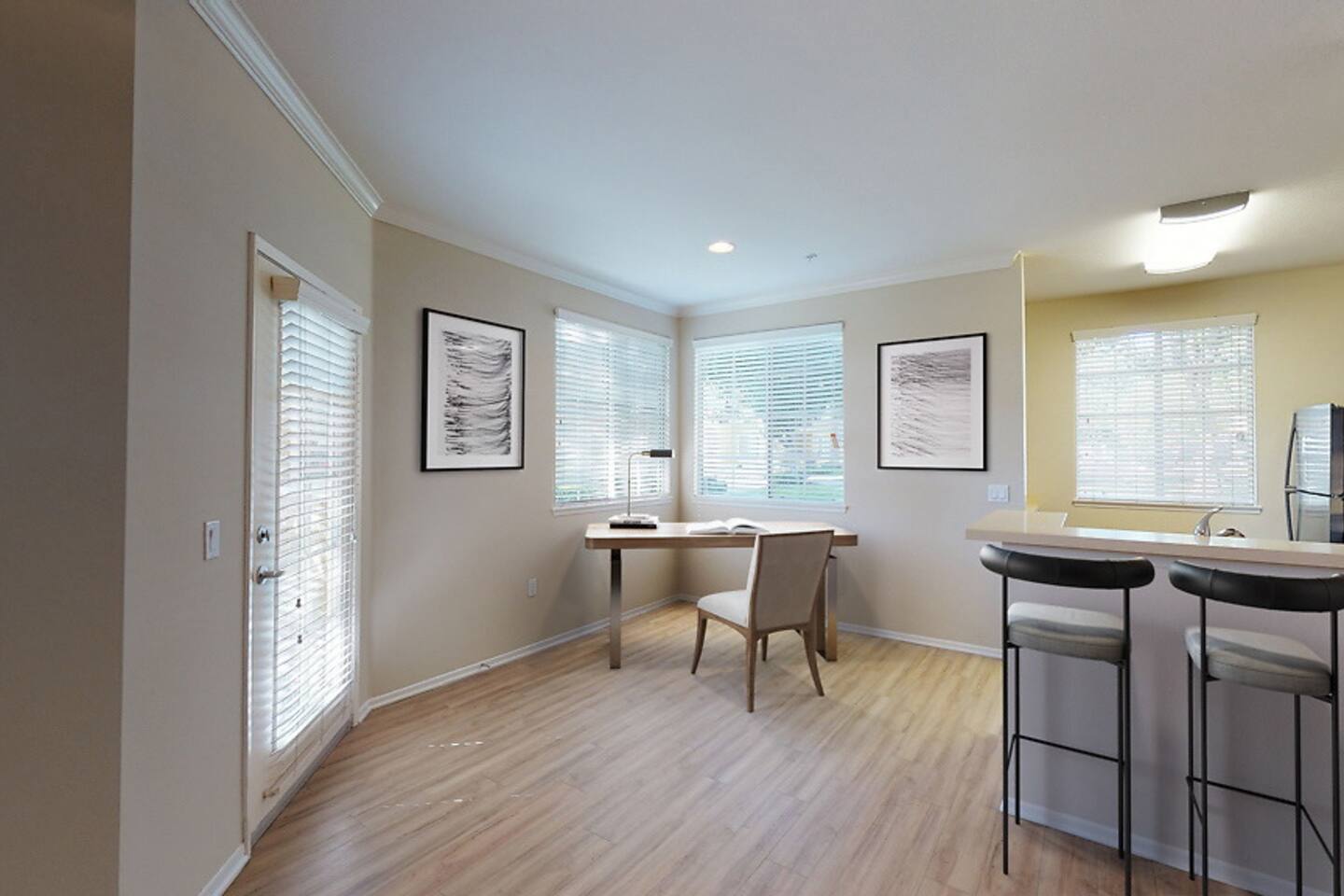 , an Airbnb-friendly apartment in San Diego, CA